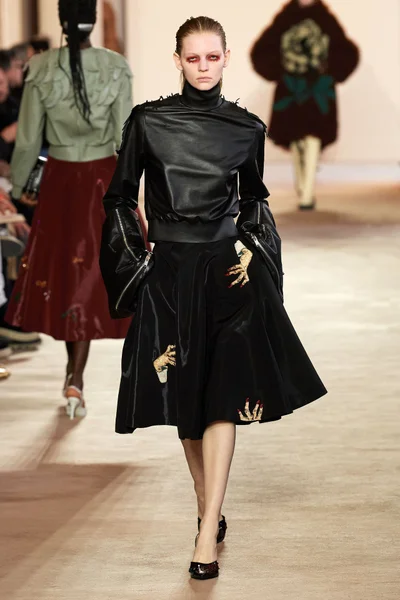 Look 36